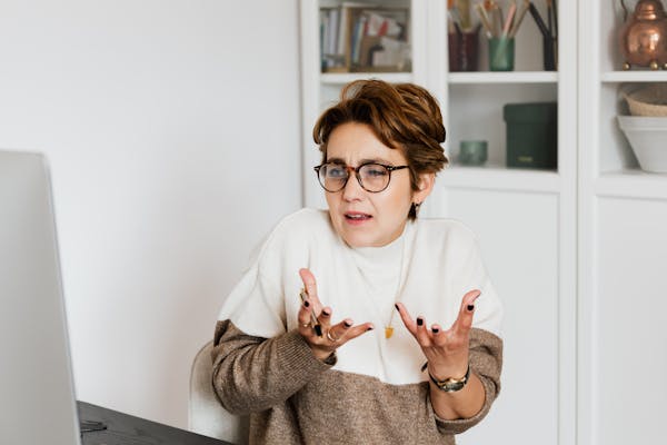 Woman experiencing memory confusion